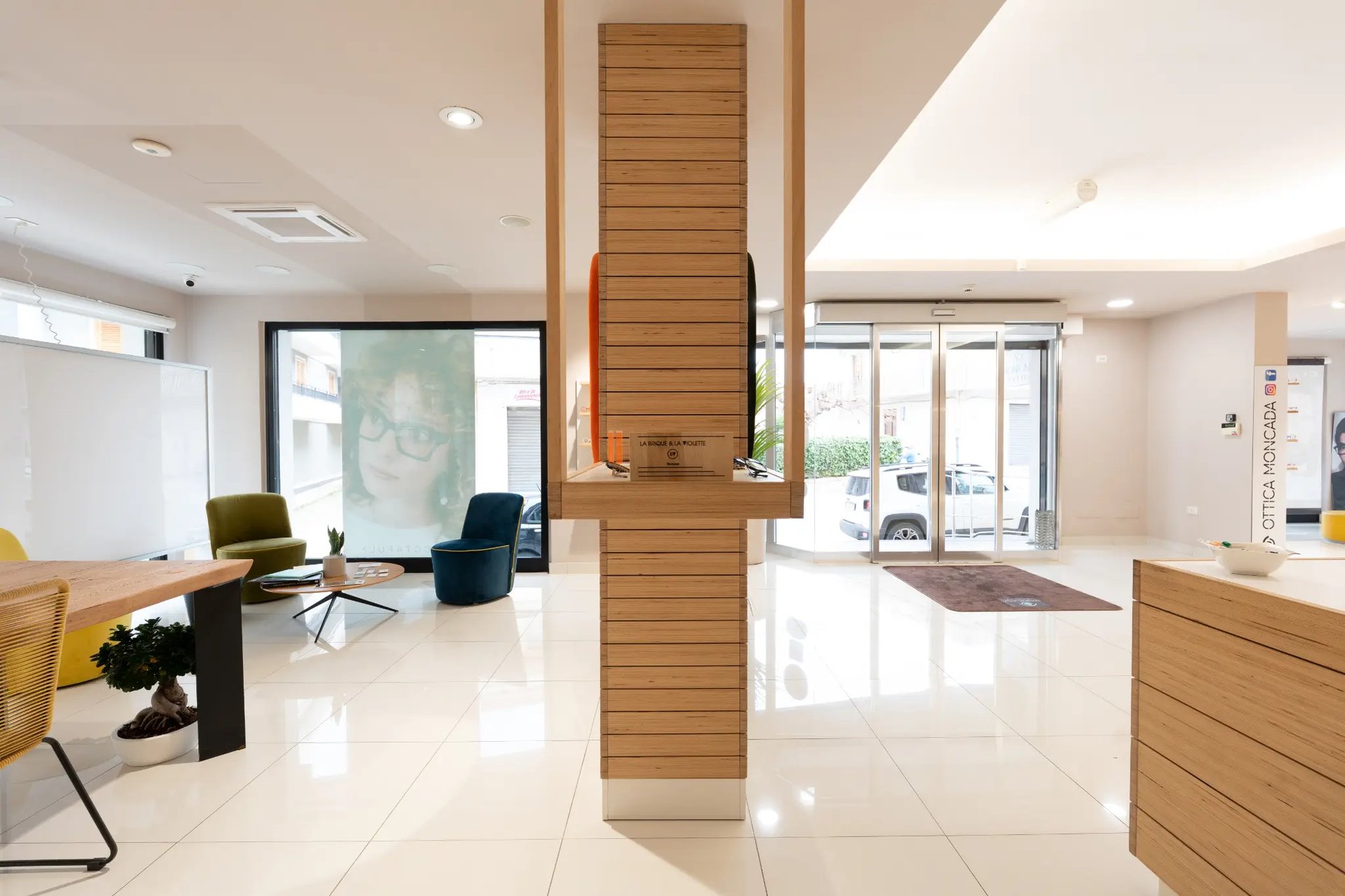 Ottica Moncada — Ingresso